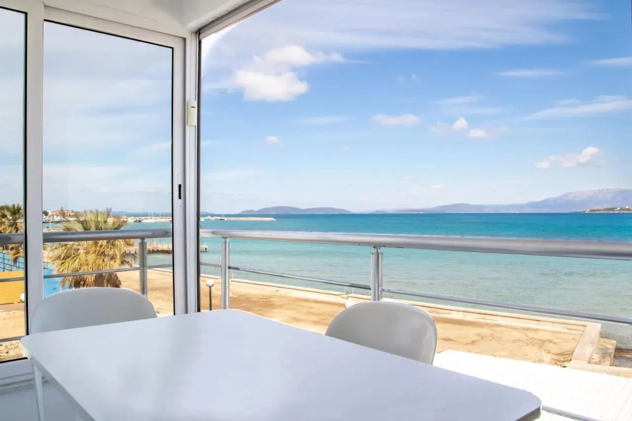 Exceptional Apartment With Fascinating Sea View Near Beach In Cesme Altinyunus