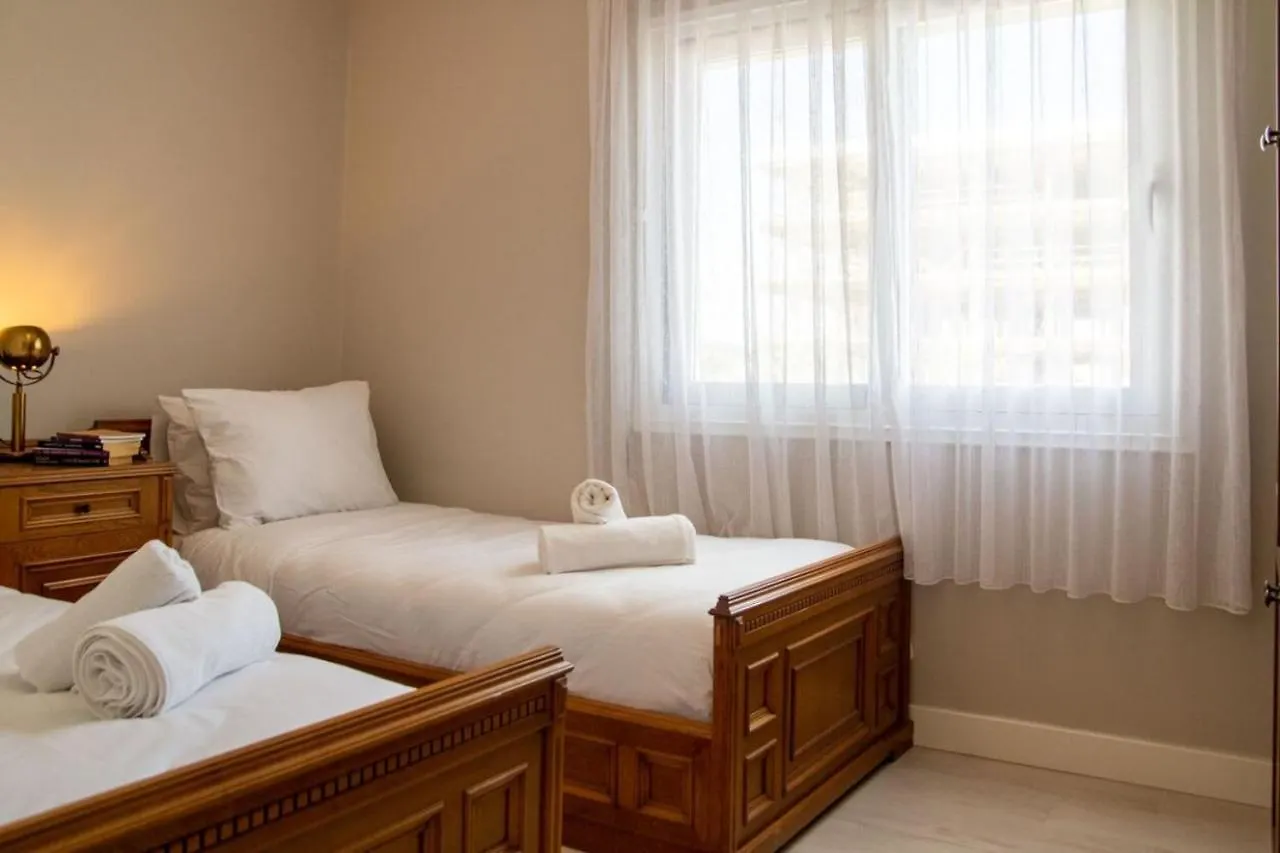 Exceptional Apartment With Fascinating Sea View Near Beach In Cesme Altinyunus