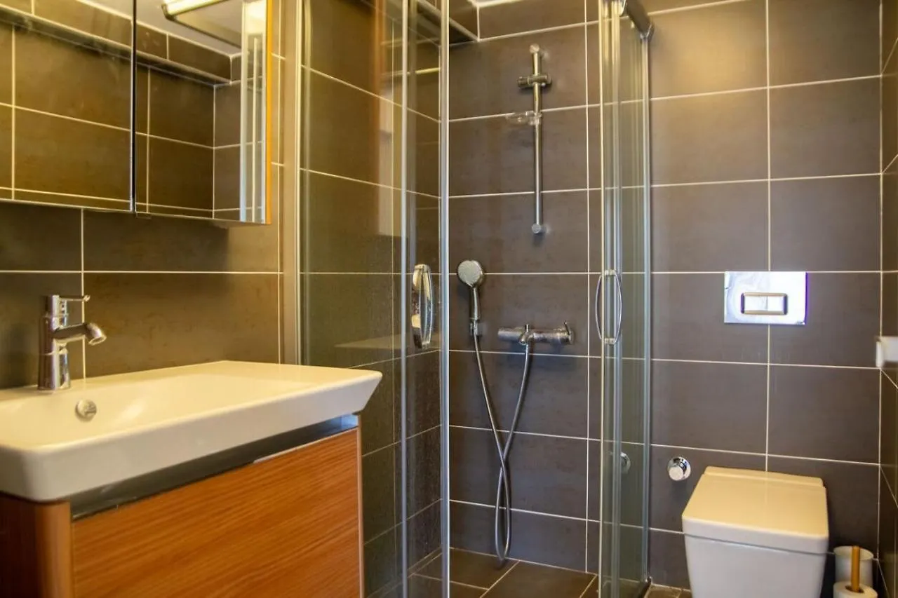 Exceptional Apartment With Fascinating Sea View Near Beach In Cesme Altinyunus